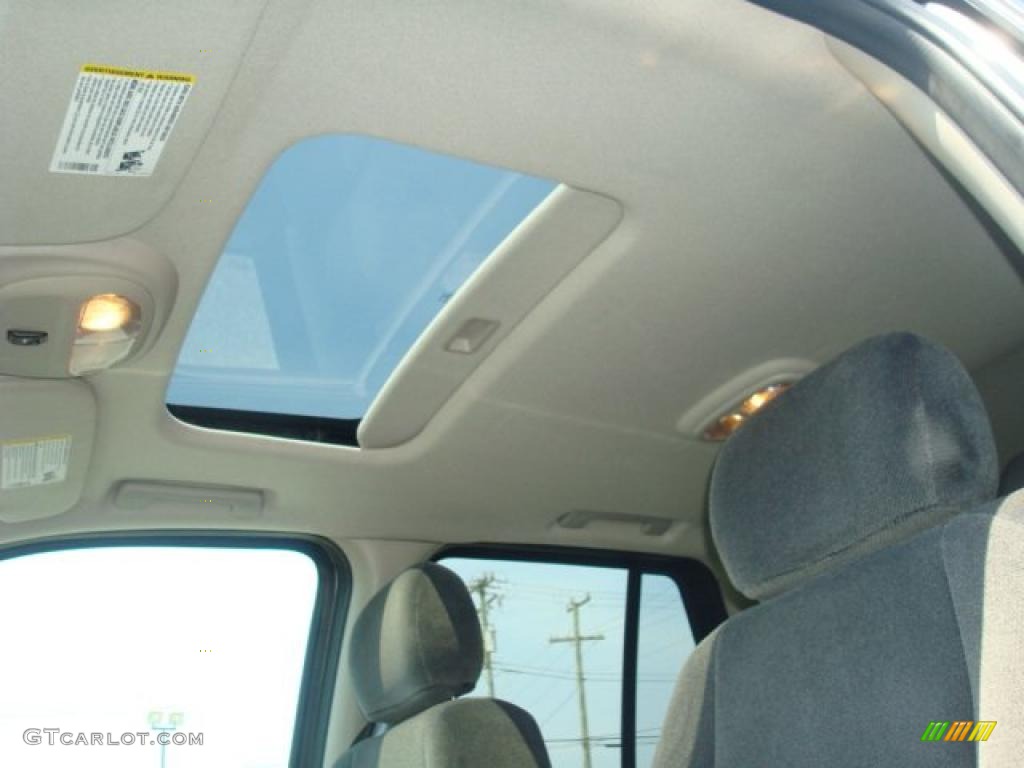 2007 Envoy SLE - Sand Beige Metallic / Ebony photo #16