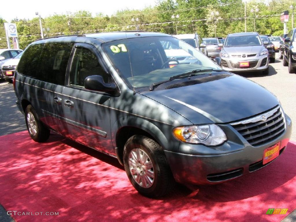 2007 Town & Country LX - Magnesium Pearl / Medium Slate Gray photo #5