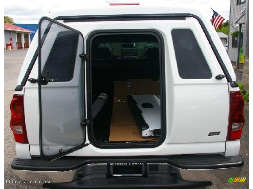 2003 Silverado 1500 LS Extended Cab - Summit White / Medium Gray photo #16