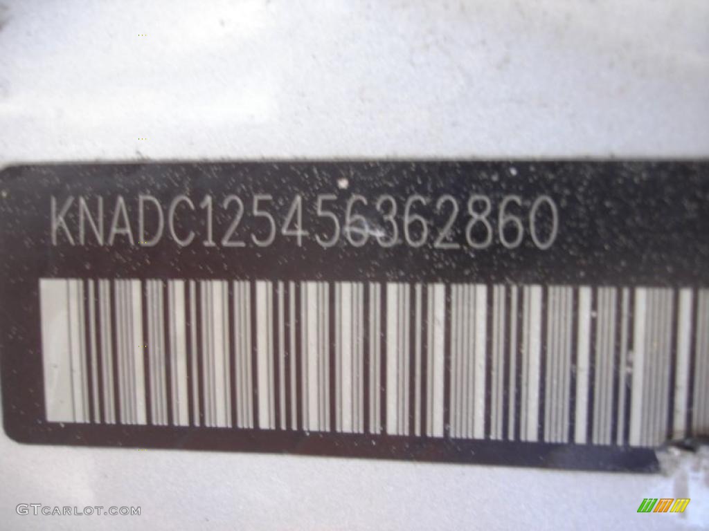 2005 Rio Sedan - Diamond Silver / Gray photo #15