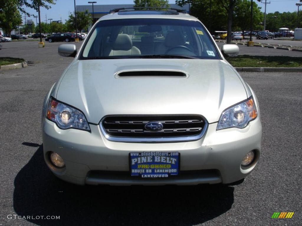 2007 Outback 2.5 XT Limited Wagon - Champagne Gold Opal / Taupe Leather photo #2