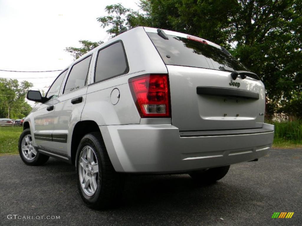 2005 Grand Cherokee Laredo - Bright Silver Metallic / Medium Slate Gray photo #6