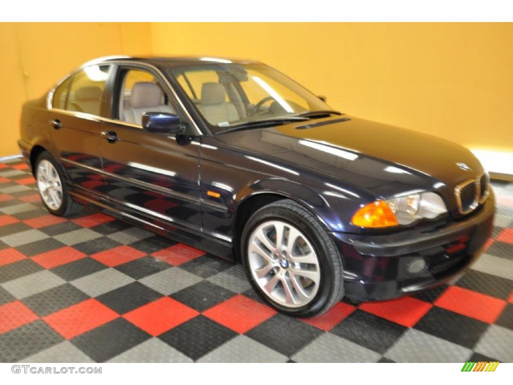 Black Sapphire Metallic BMW 3 Series