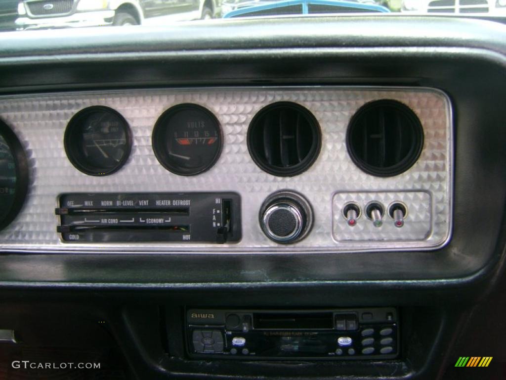 1978 Pontiac Firebird Trans Am Coupe Controls Photo #30136060