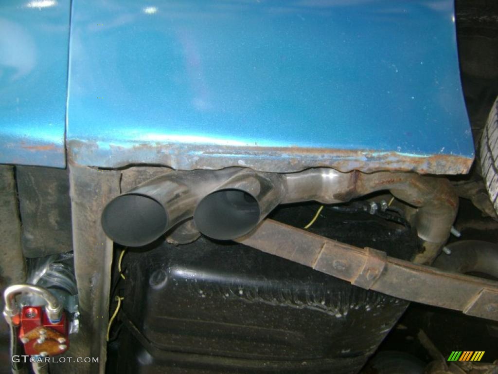 1978 Pontiac Firebird Trans Am Coupe Undercarriage Photo #30136400