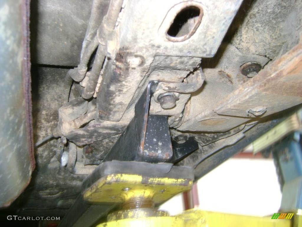 1978 Pontiac Firebird Trans Am Coupe Undercarriage Photo #30136486