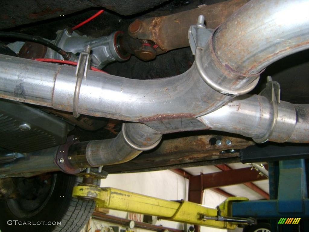 1978 Pontiac Firebird Trans Am Coupe Undercarriage Photo #30136573