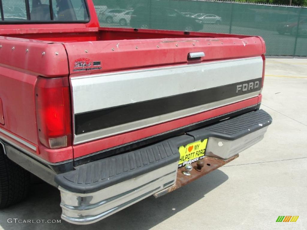 1993 F150 XLT Extended Cab - Red / Grey photo #19