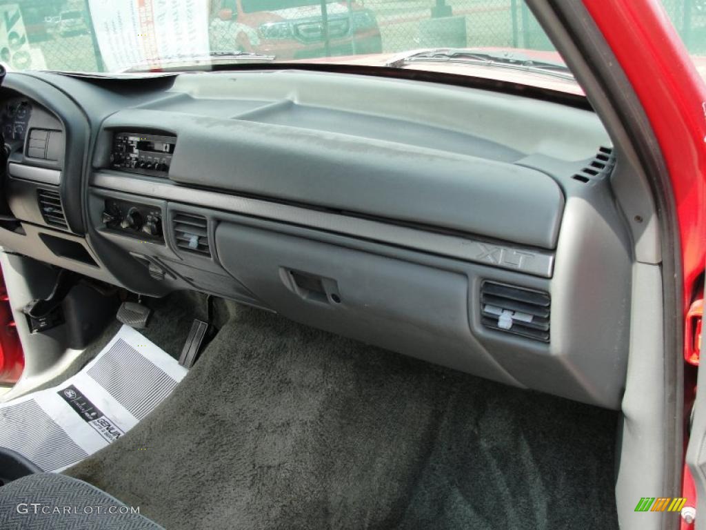 1993 F150 XLT Extended Cab - Red / Grey photo #21