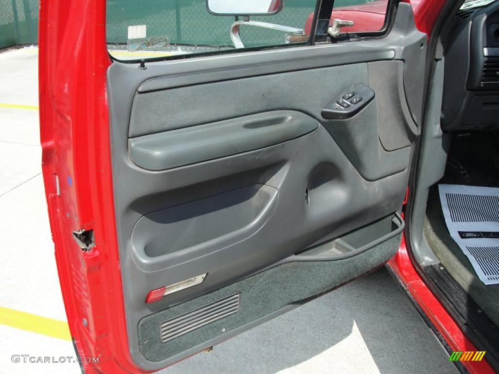 1993 F150 XLT Extended Cab - Red / Grey photo #23