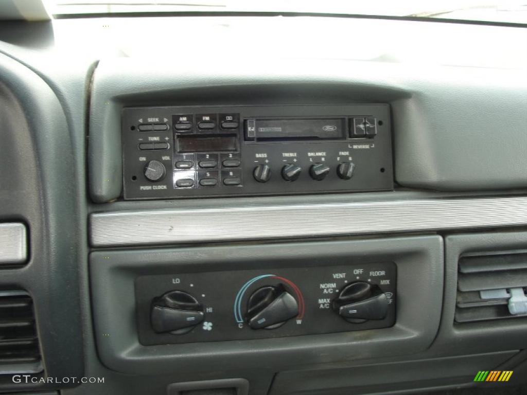1993 F150 XLT Extended Cab - Red / Grey photo #25