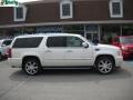 White Diamond - Escalade ESV AWD Photo No. 2