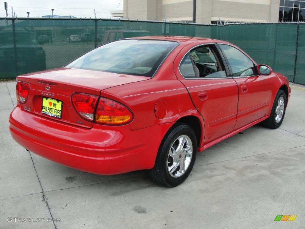2000 Alero GL Sedan - Bright Red / Pewter photo #3
