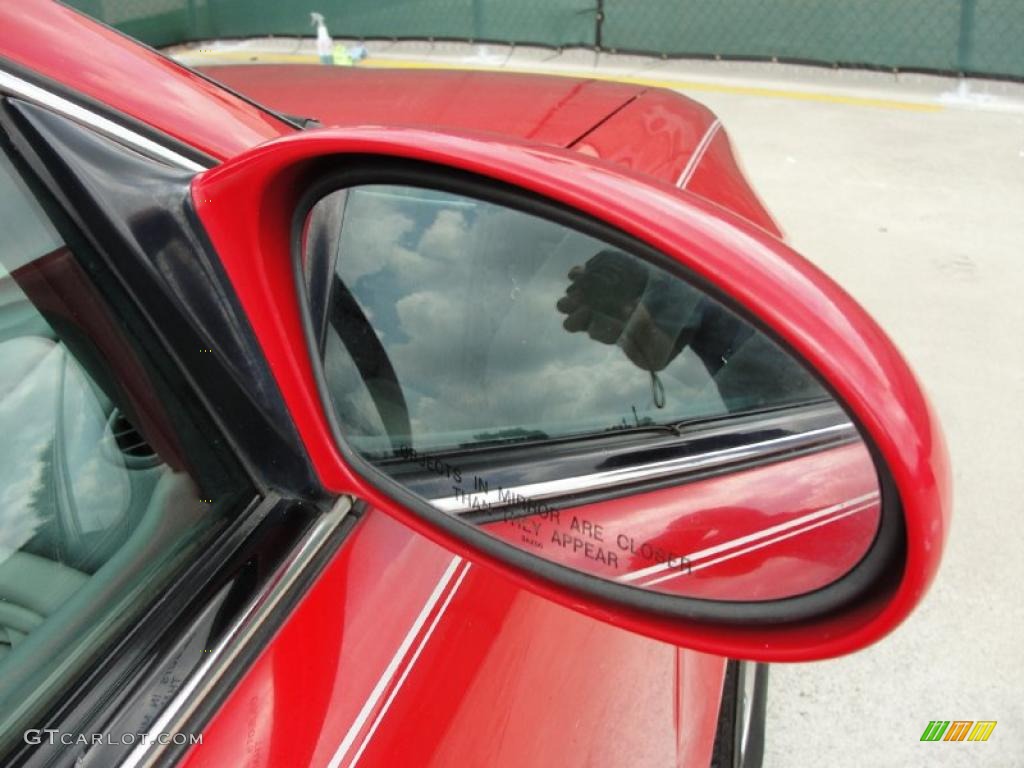 2000 Alero GL Sedan - Bright Red / Pewter photo #17