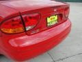 2000 Bright Red Oldsmobile Alero GL Sedan  photo #20