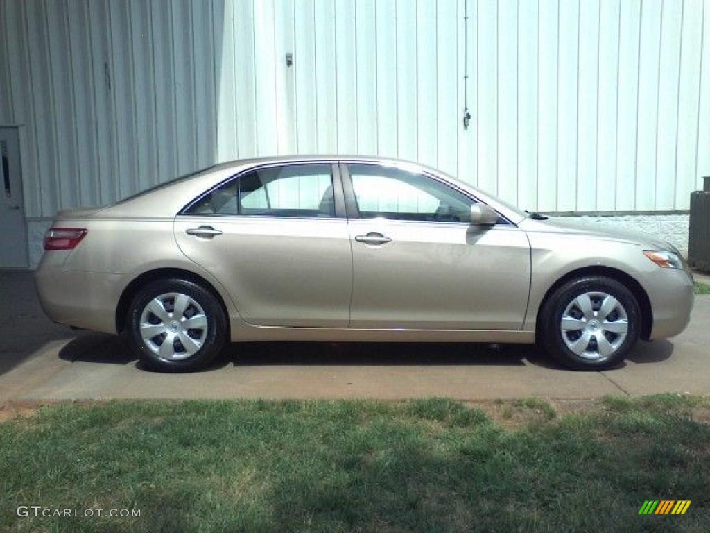 2008 Camry LE - Desert Sand Mica / Bisque photo #17