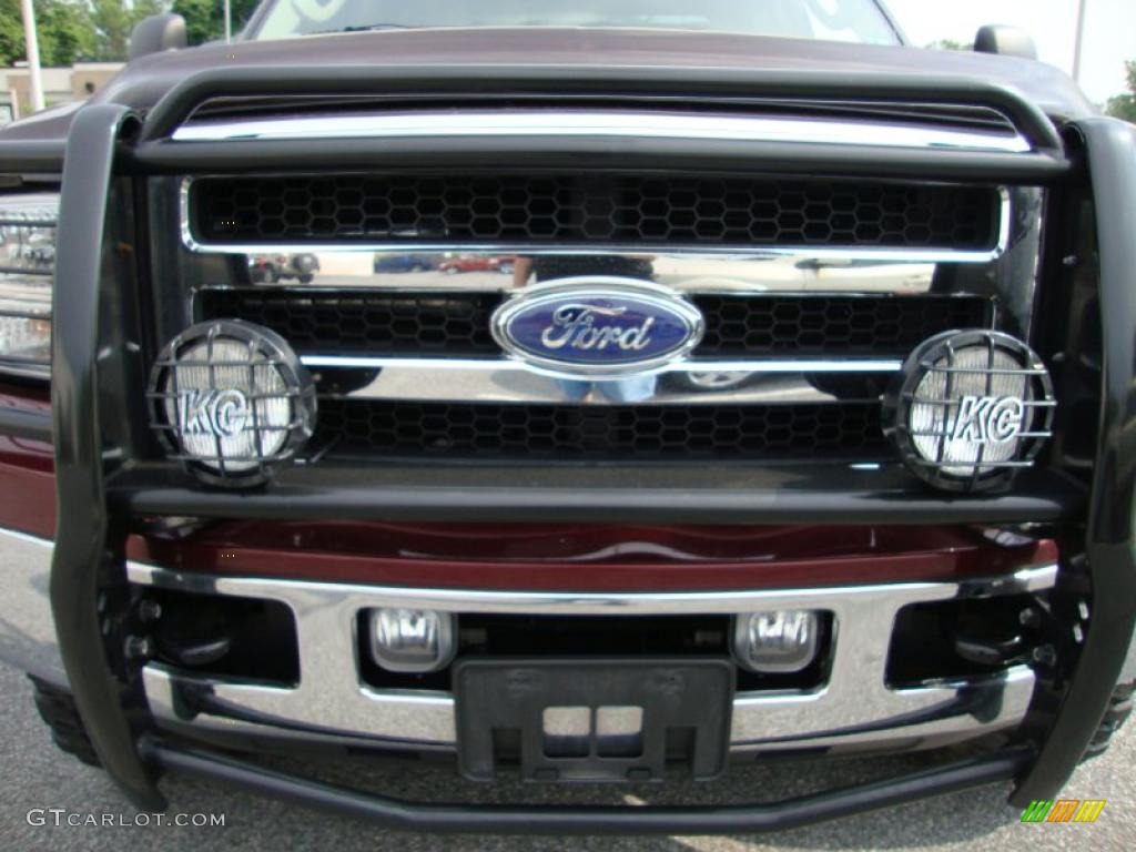 2006 F350 Super Duty XLT Crew Cab 4x4 - Dark Toreador Red Metallic / Tan photo #30