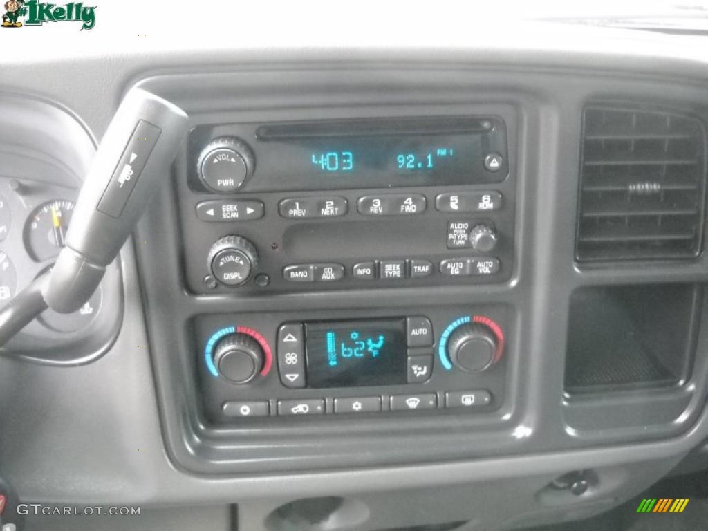 2004 Silverado 1500 Z71 Crew Cab 4x4 - Sport Red Metallic / Medium Gray photo #18