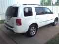 Taffeta White - Pilot Touring 4WD Photo No. 16