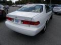 2001 Super White Toyota Camry LE V6  photo #13