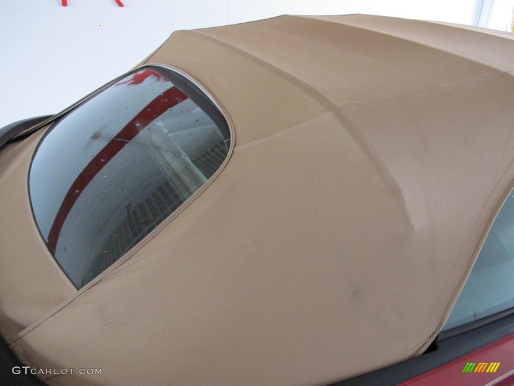 2003 Solara SLE V6 Convertible - Red Flame Metallic / Ivory photo #31