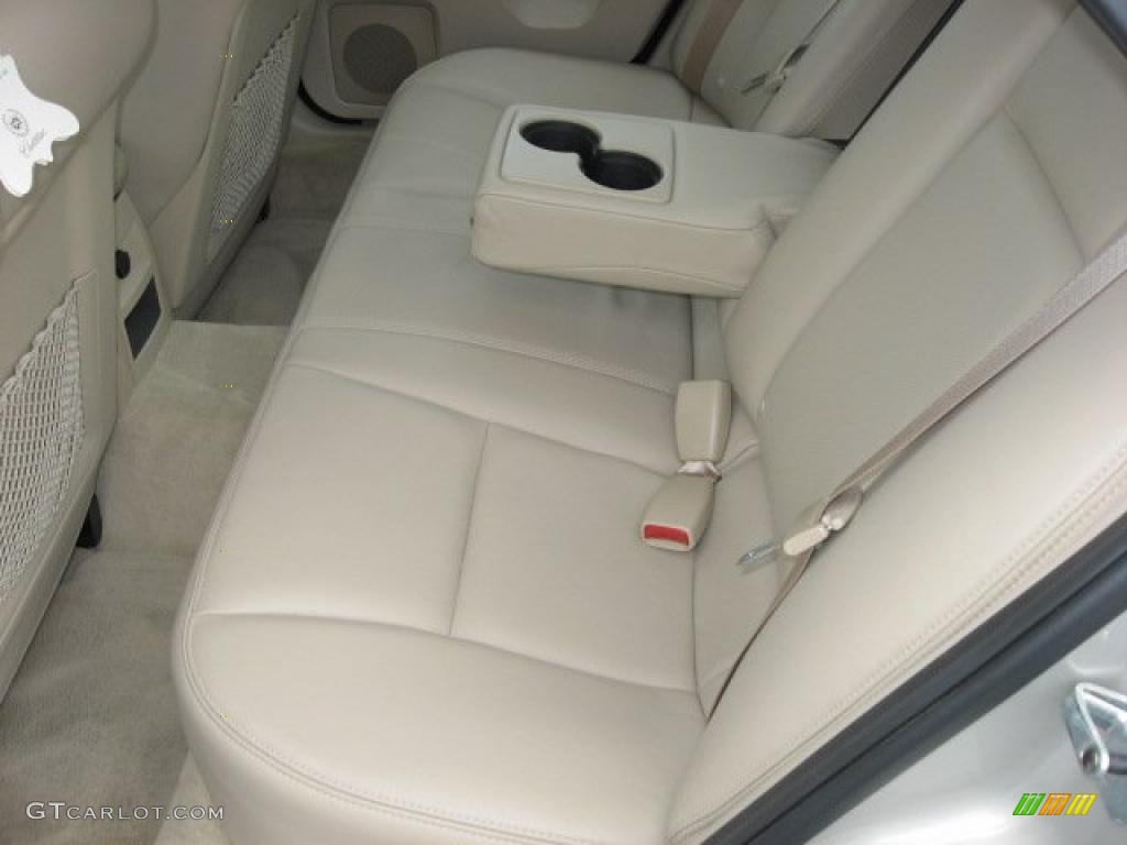 2007 CTS Sedan - Gold Mist / Cashmere photo #28