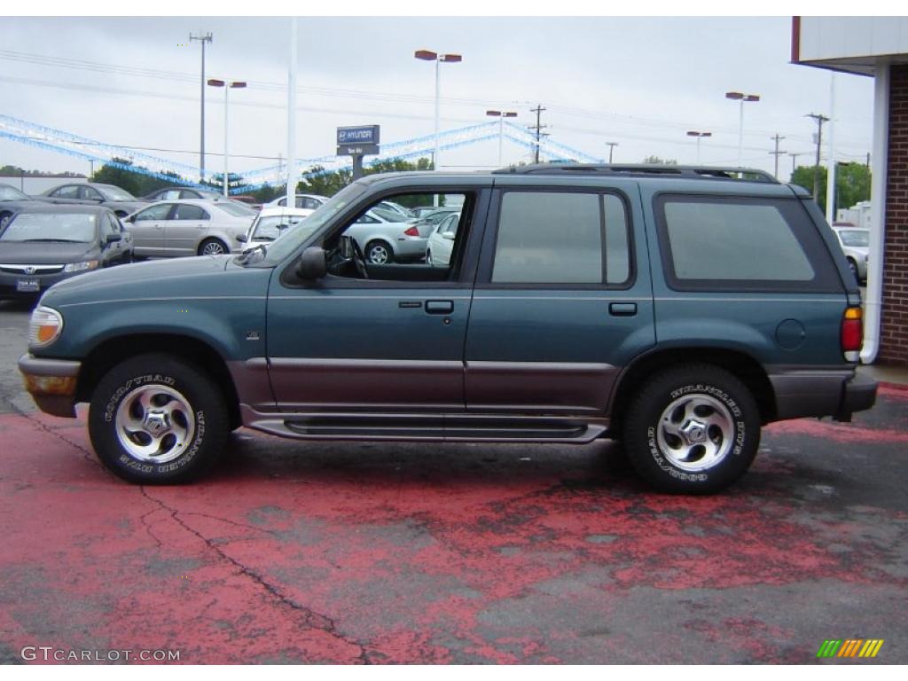 1997 Medium Willow Green Metallic Mercury Mountaineer AWD 30157995