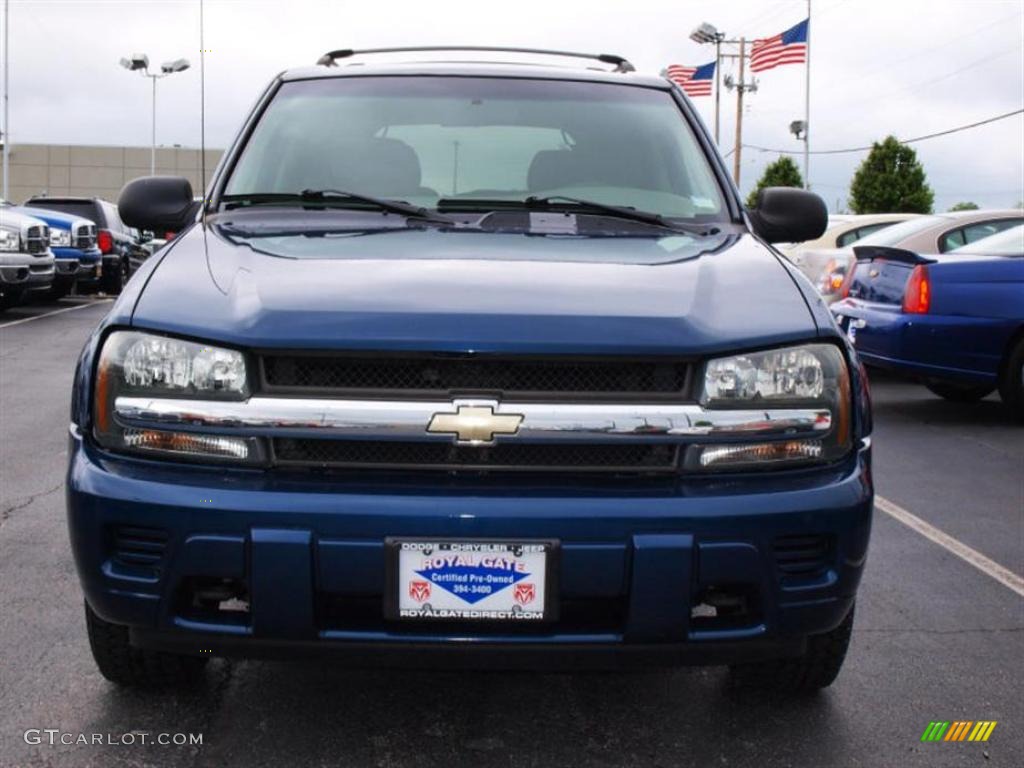 2002 TrailBlazer LS 4x4 - Indigo Blue Metallic / Light Pewter photo #8
