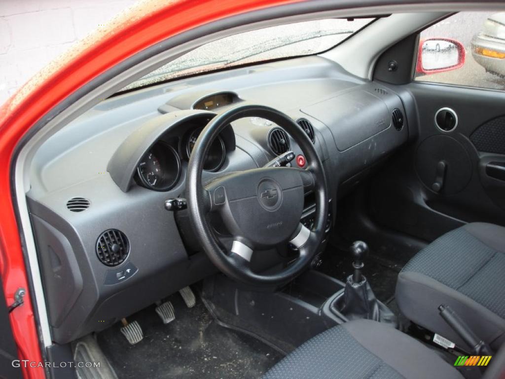 2007 Aveo 5 Hatchback - Sport Red / Charcoal Black photo #4
