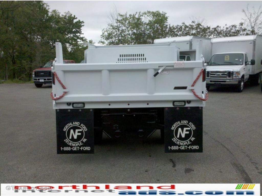 2010 F350 Super Duty XL Regular Cab 4x4 Chassis Dump Truck - Oxford White / Medium Stone photo #8