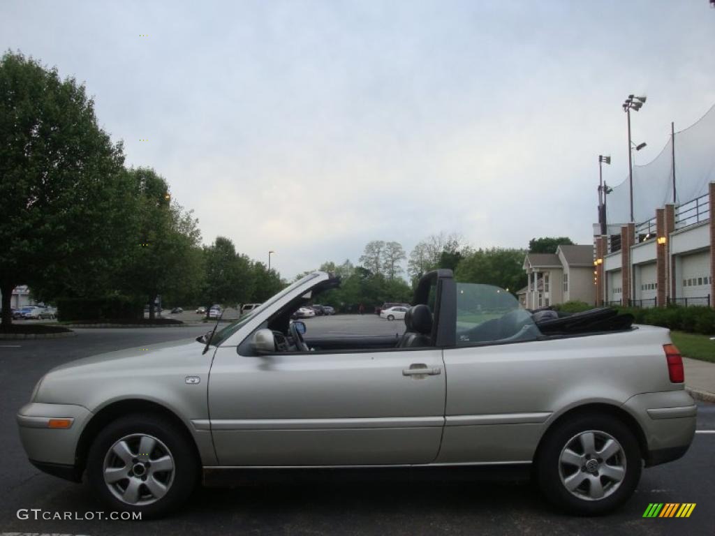 2001 Cabrio GLX - Desert Wind Metallic / Black photo #3