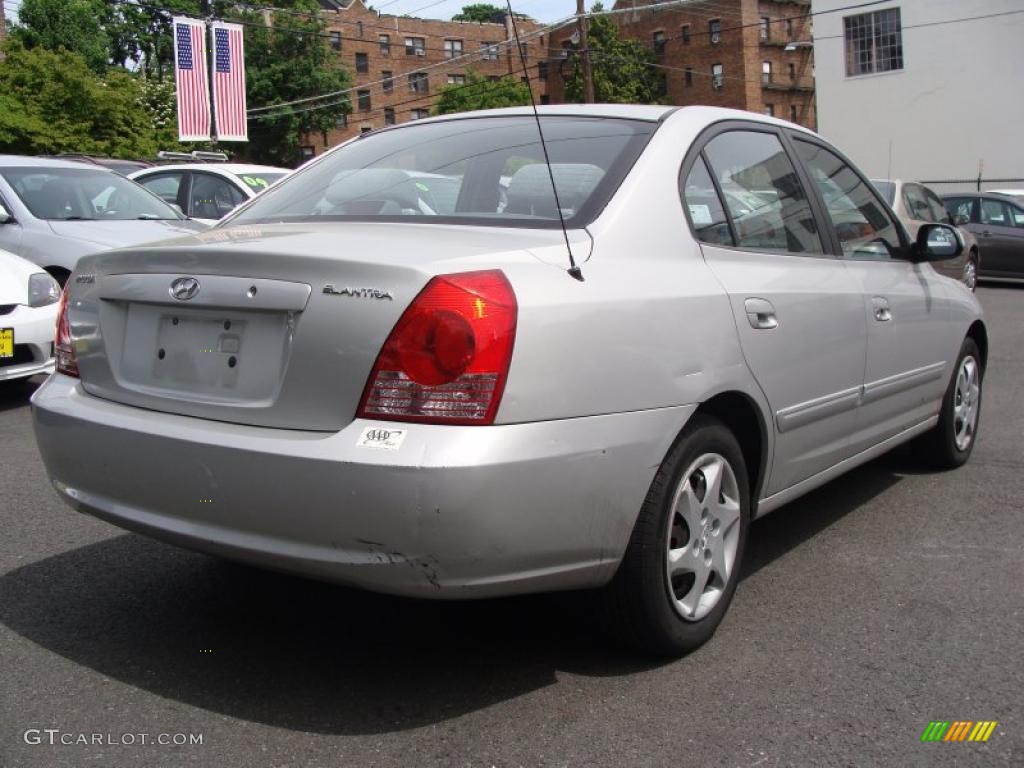 2004 Elantra GT Sedan - Sterling Silver / Gray photo #5