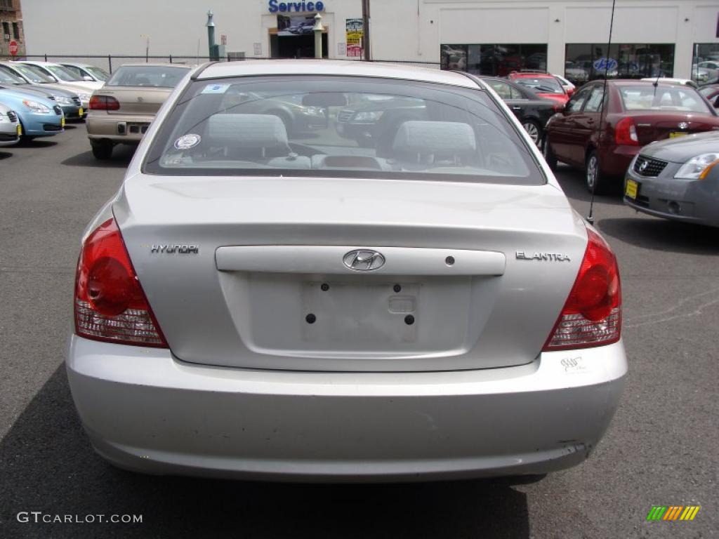 2004 Elantra GT Sedan - Sterling Silver / Gray photo #6