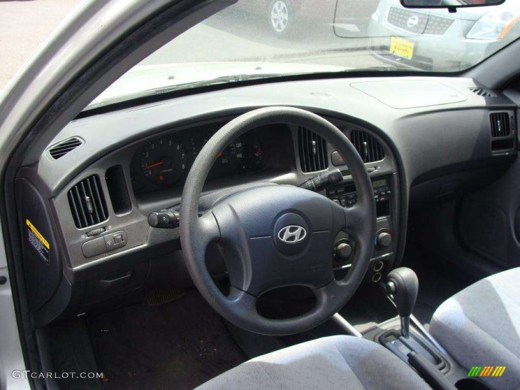 2004 Elantra GT Sedan - Sterling Silver / Gray photo #18