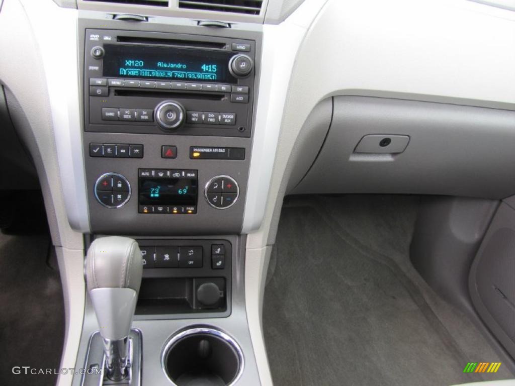 2010 Traverse LT AWD - Dark Cherry Metallic / Dark Gray/Light Gray photo #7