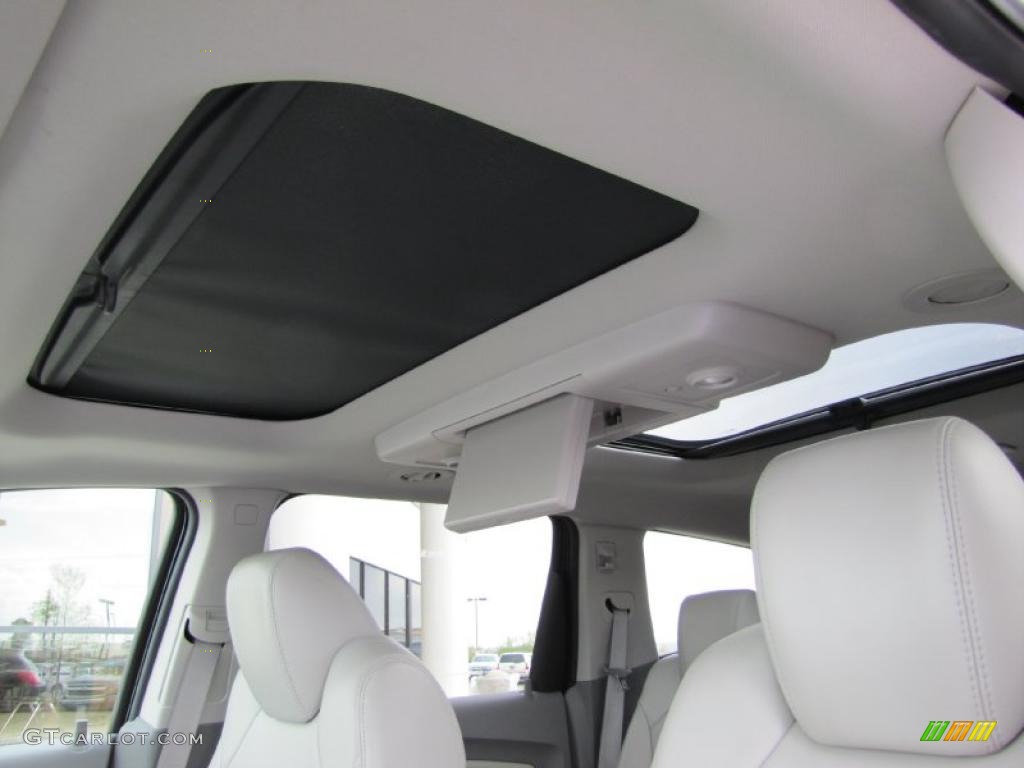 2010 Traverse LT AWD - Dark Cherry Metallic / Dark Gray/Light Gray photo #11