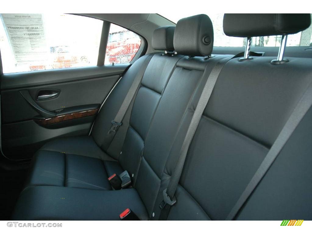 2006 3 Series 325i Sedan - Titanium Silver Metallic / Black photo #17