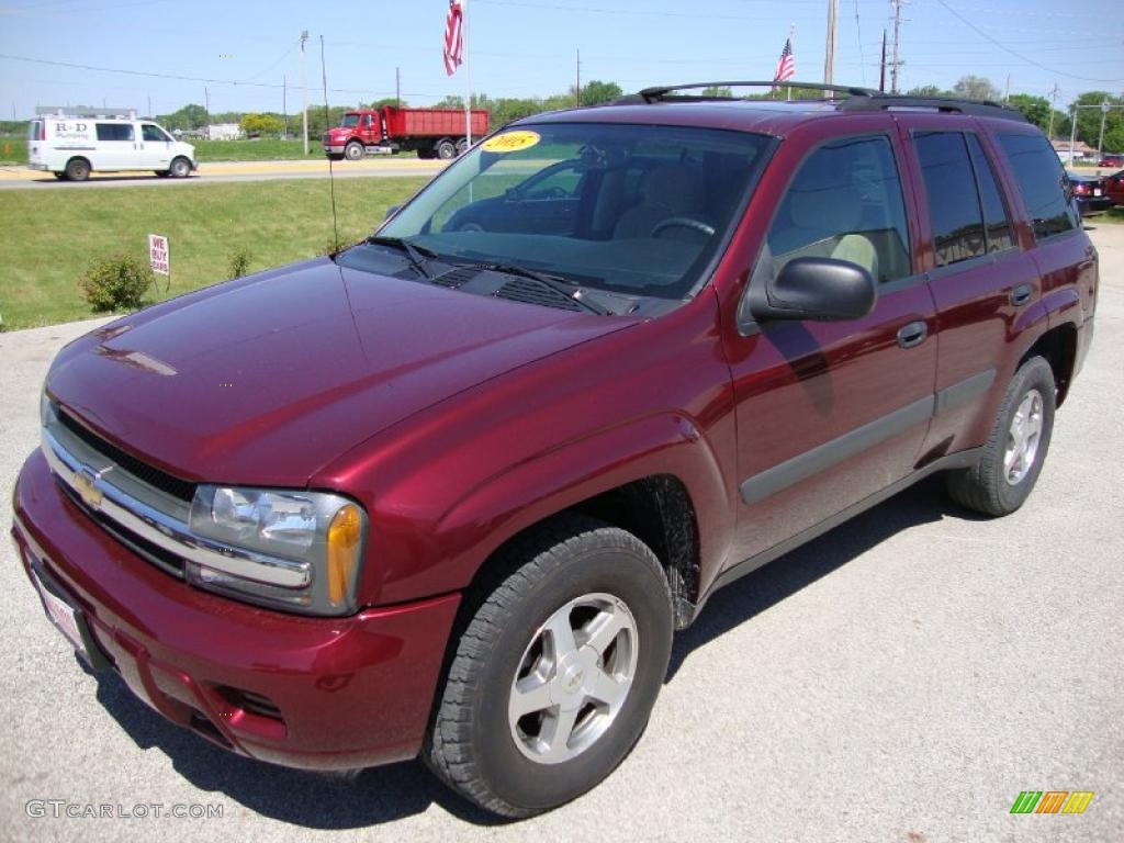 Majestic Red Metallic Chevrolet TrailBlazer