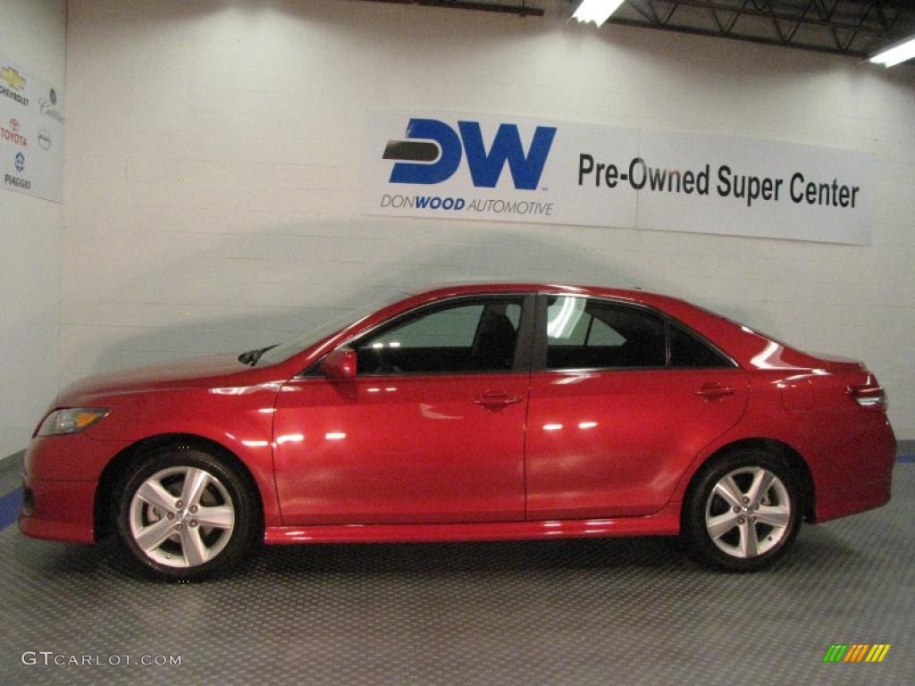2010 Camry SE - Barcelona Red Metallic / Dark Charcoal photo #5