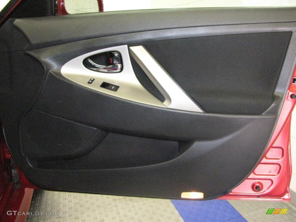 2010 Camry SE - Barcelona Red Metallic / Dark Charcoal photo #14
