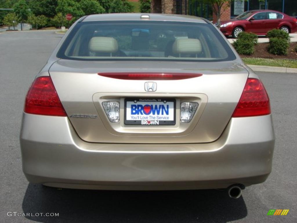 2007 Accord EX-L Sedan - Desert Mist Metallic / Ivory photo #4