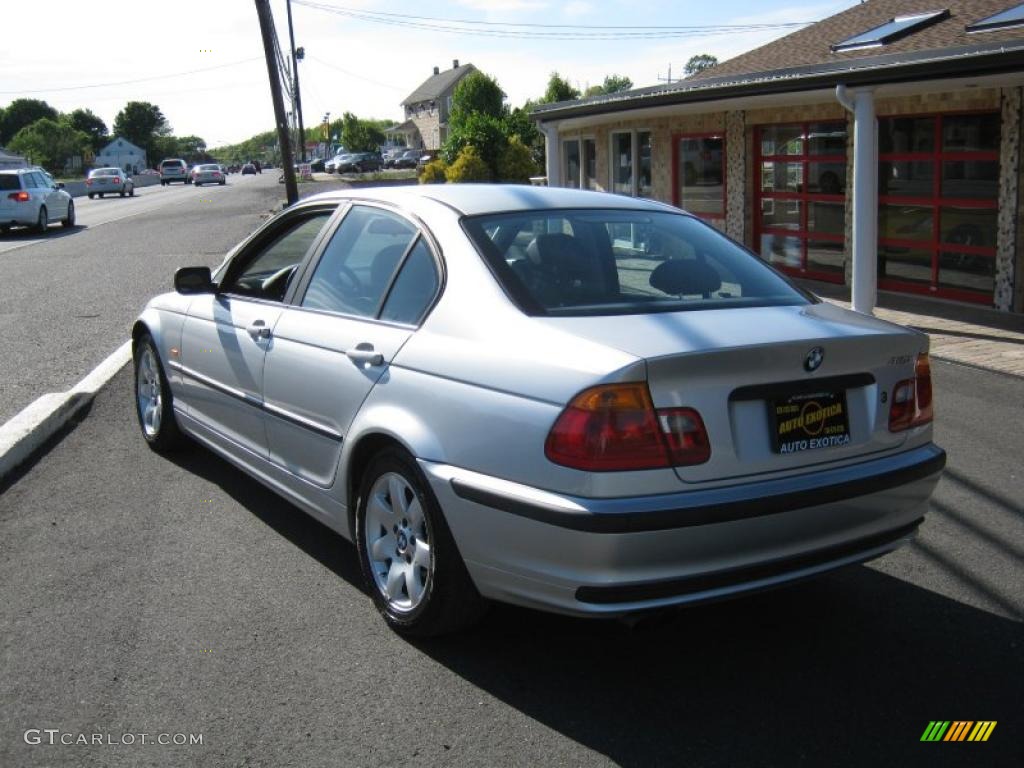 2001 3 Series 325i Sedan - Titanium Silver Metallic / Black photo #2