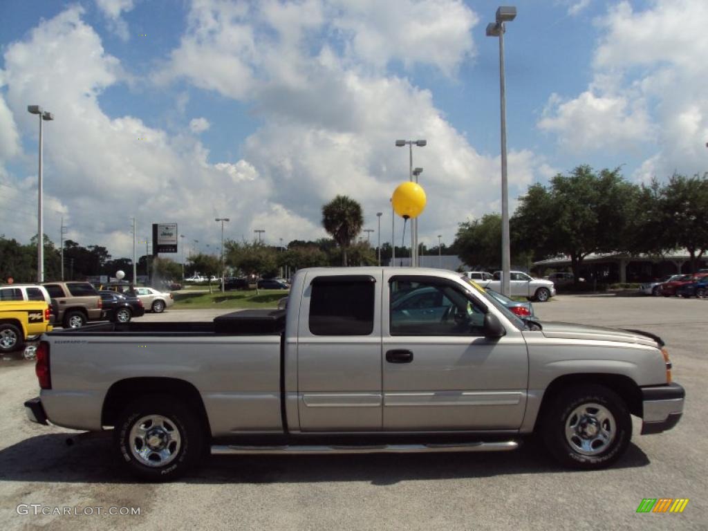 2004 Silverado 1500 LS Extended Cab - Silver Birch Metallic / Medium Gray photo #9