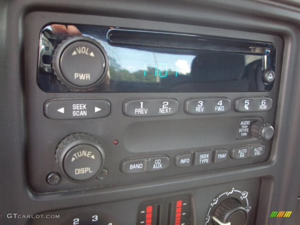 2004 Silverado 1500 LS Extended Cab - Silver Birch Metallic / Medium Gray photo #18