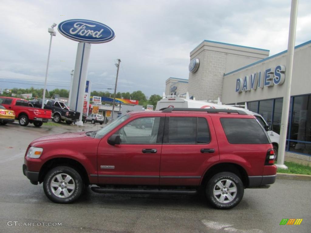 2006 Explorer XLS 4x4 - Redfire Metallic / Stone photo #2