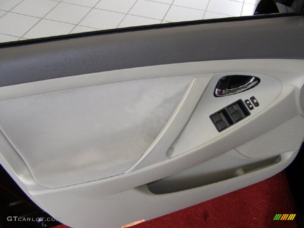 2007 Camry LE - Black / Ash photo #14