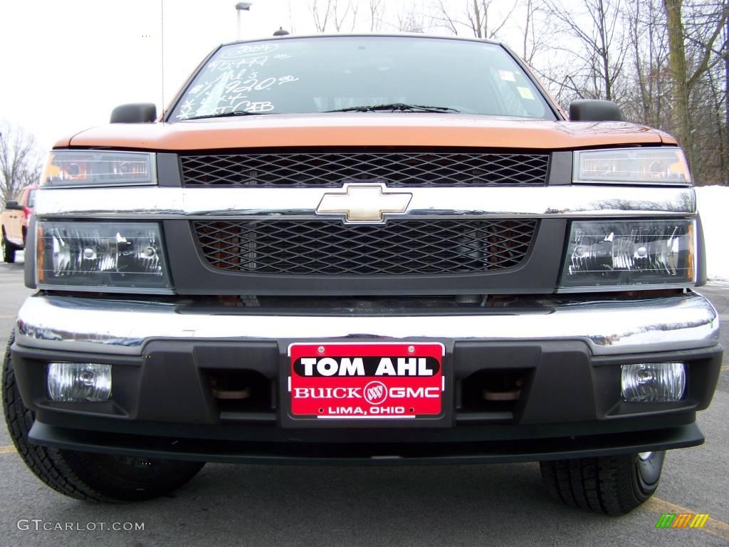 2004 Colorado LS Extended Cab 4x4 - Sunburst Orange Metallic / Very Dark Pewter photo #3