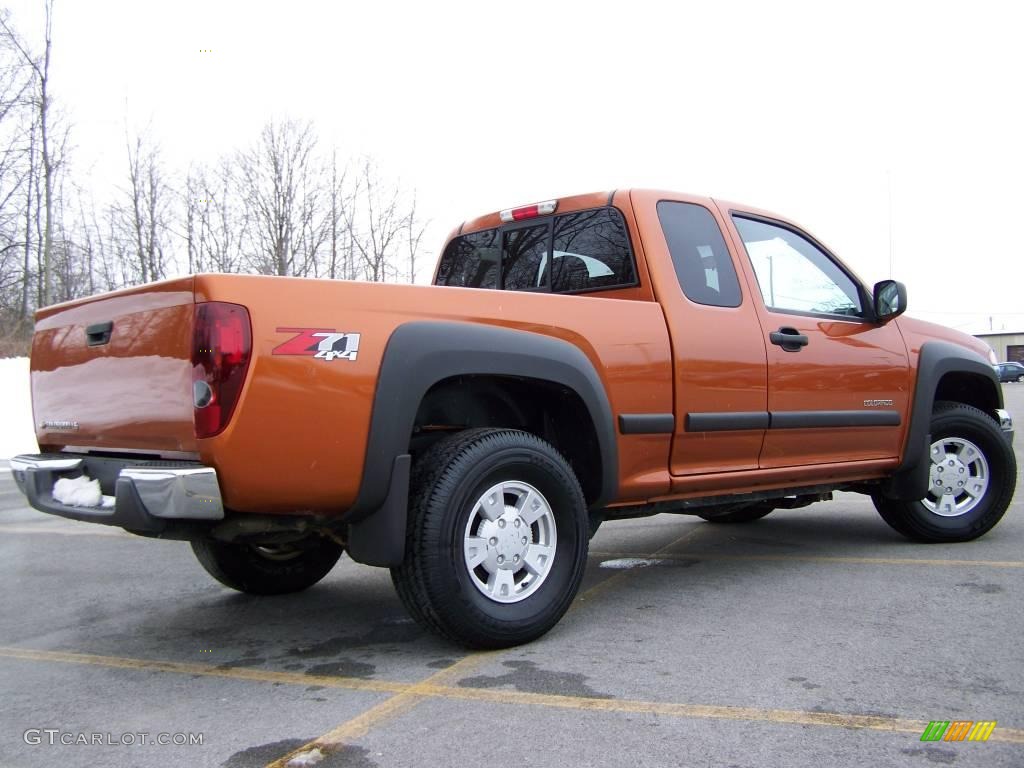 2004 Colorado LS Extended Cab 4x4 - Sunburst Orange Metallic / Very Dark Pewter photo #4