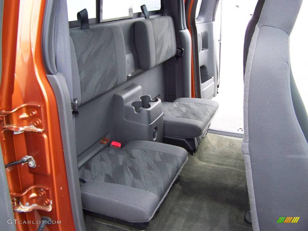 2004 Colorado LS Extended Cab 4x4 - Sunburst Orange Metallic / Very Dark Pewter photo #12