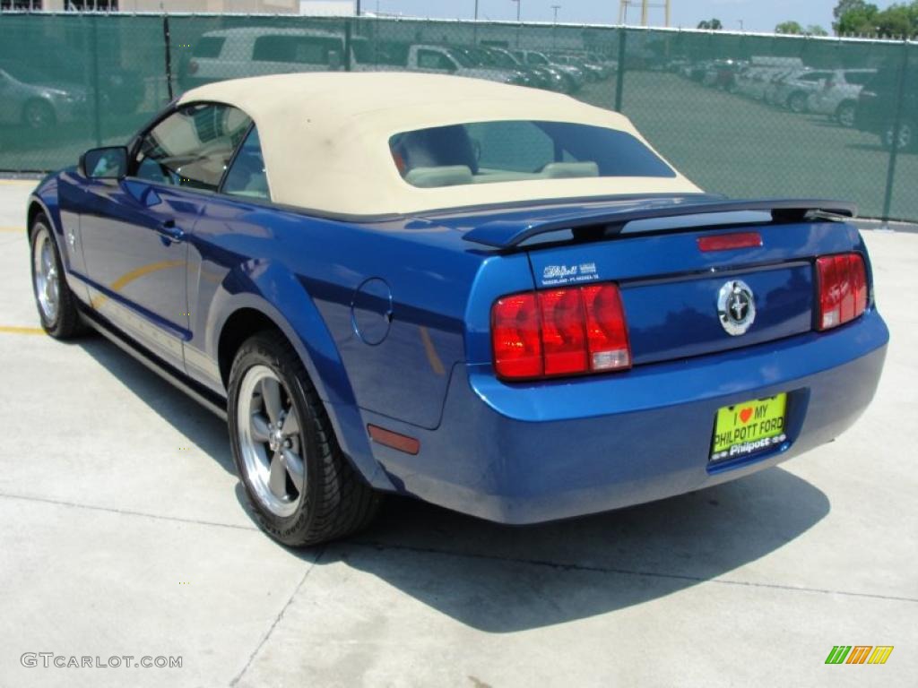2006 Mustang V6 Premium Convertible - Vista Blue Metallic / Light Parchment photo #5